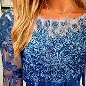 Elegant Blue Lace Midi Dress